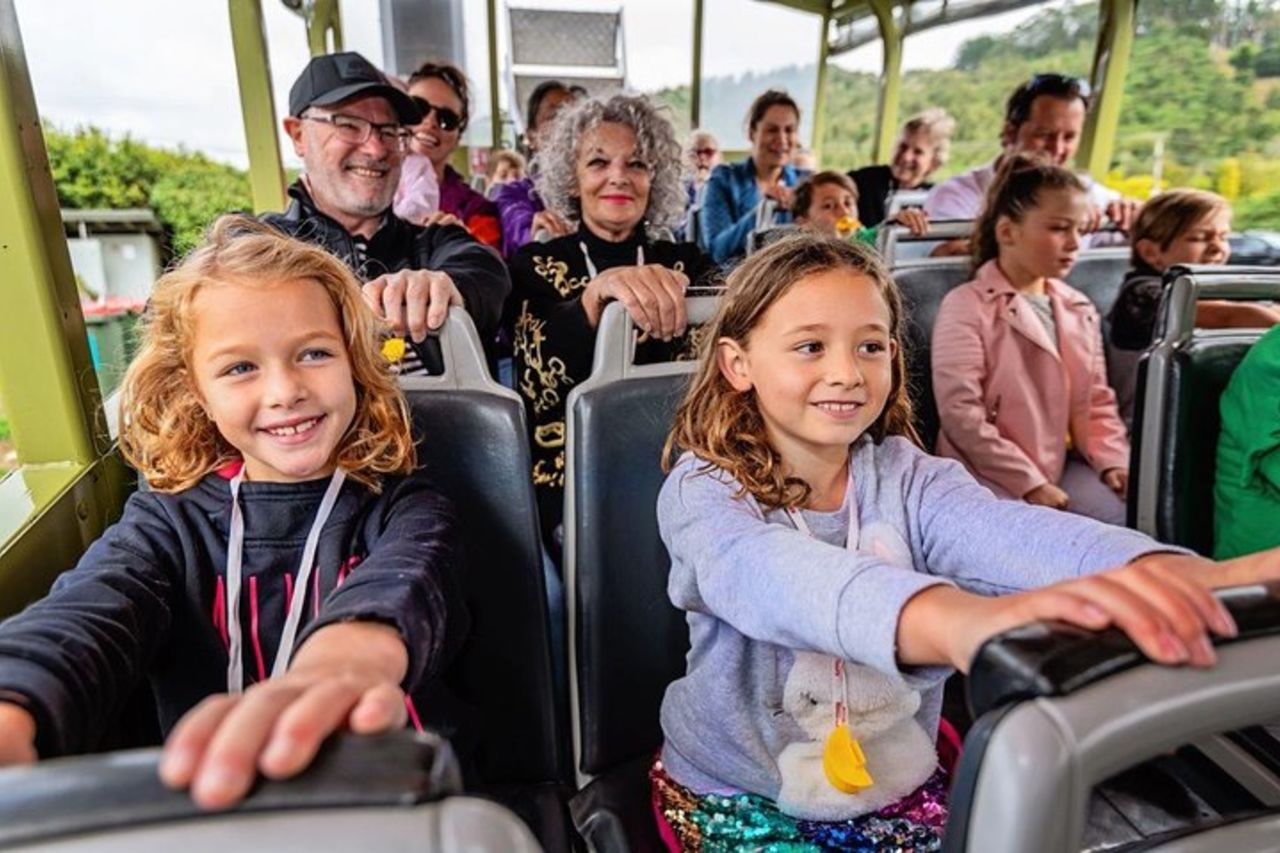 Tour guidato della città e dei laghi di Rotorua Duck Boat — 4