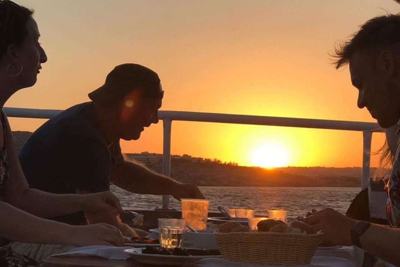 Rodi Esclusivo Tour al tramonto Cocktail Open bar Gourmet Musica dal vivo — 6