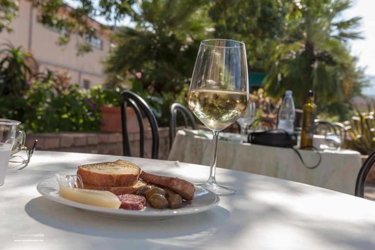 Tour di Castelbuono e degustazione di vini in un'abbazia medievale — 5