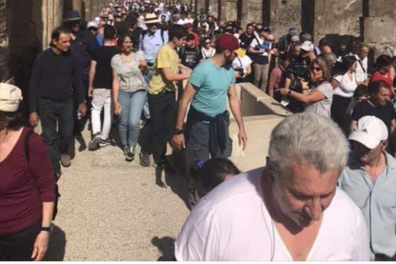 Sharing Tour of Pompeii — 6