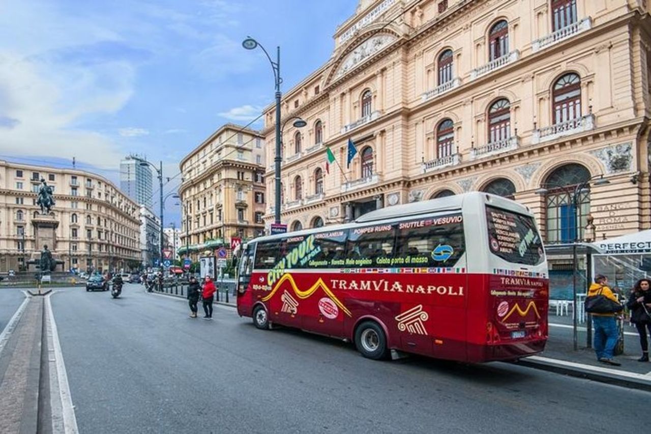 Tramvia Napoli: Facile Drop-On Drop-off Tour per esplorare Napoli — 4