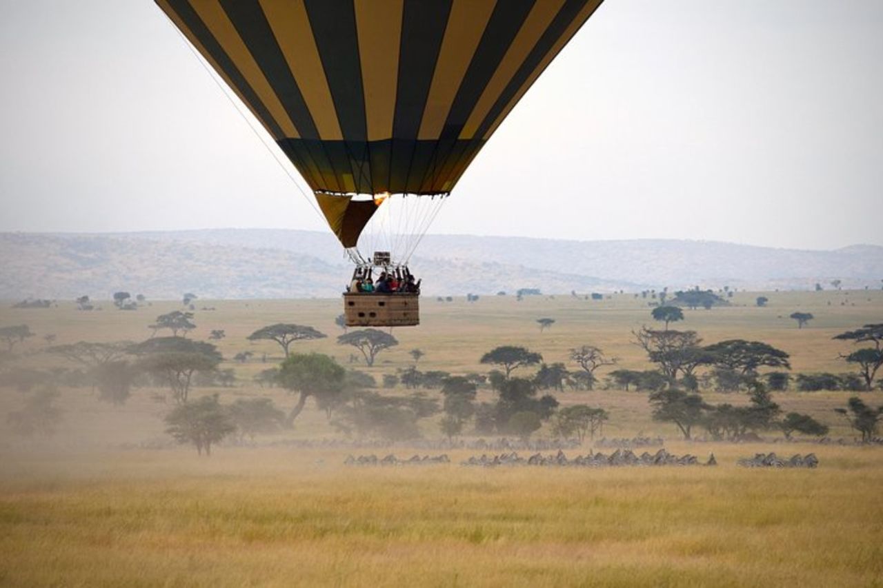 Serengeti Balloon Safari e autentica colazione nel bush — 5