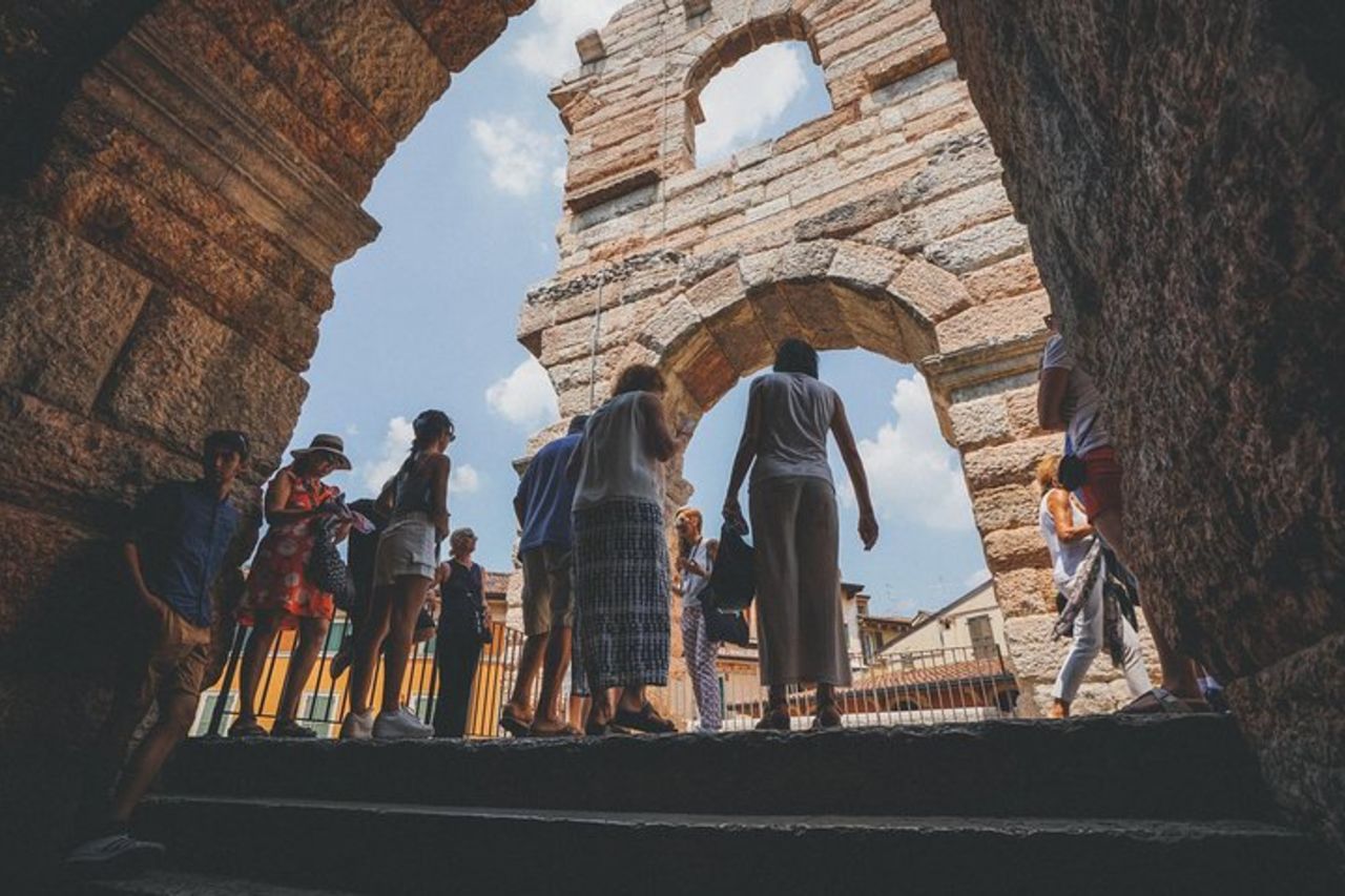 Visita guidata di Verona con accesso prioritario in Arena — 9