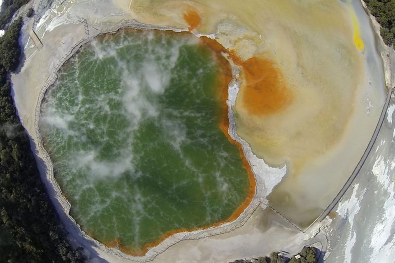 Tour mattutino per piccoli gruppi con sede a Rotorua Waimangu e Wai O Tapu — 8