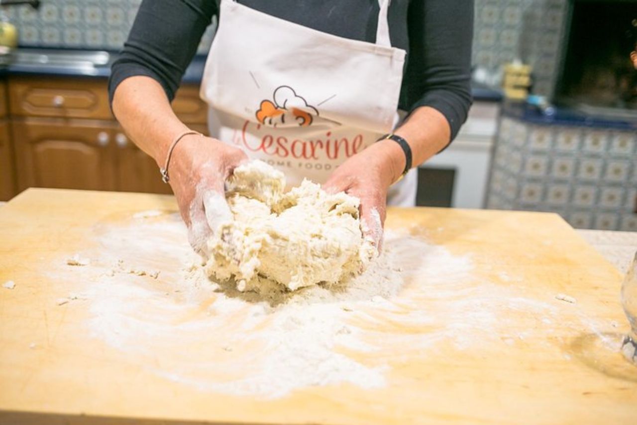 Corso privato di pizza e tiramisù a casa di Cesarina con degustazione ad Ascoli Piceno
