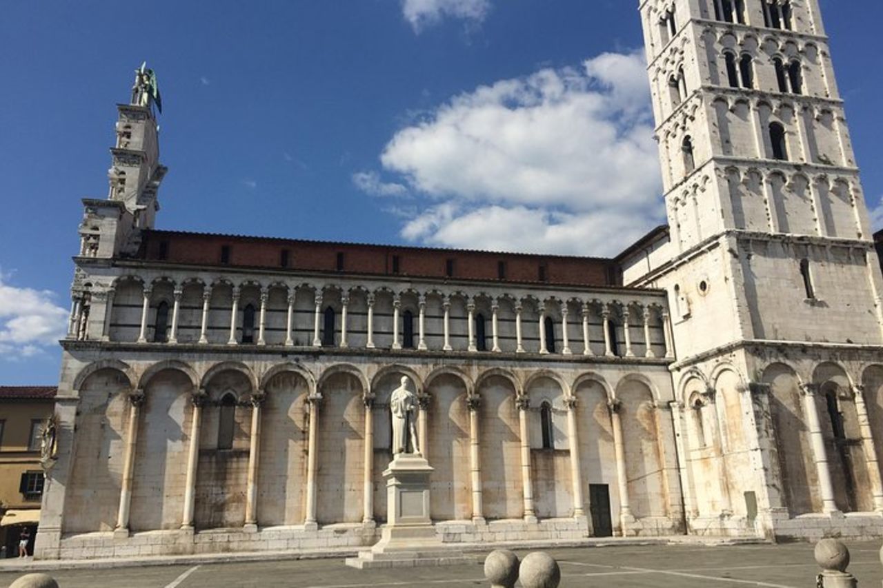 Scopri i segreti di Lucca in un tour guidato a piedi — 9