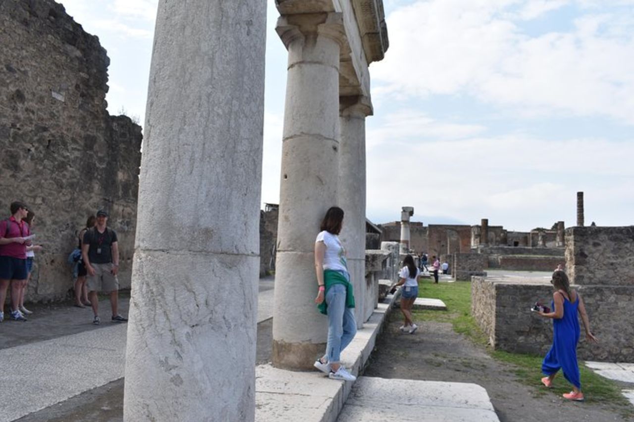 Scopri le antiche rovine di Pompei: gita giornaliera da Roma — 4