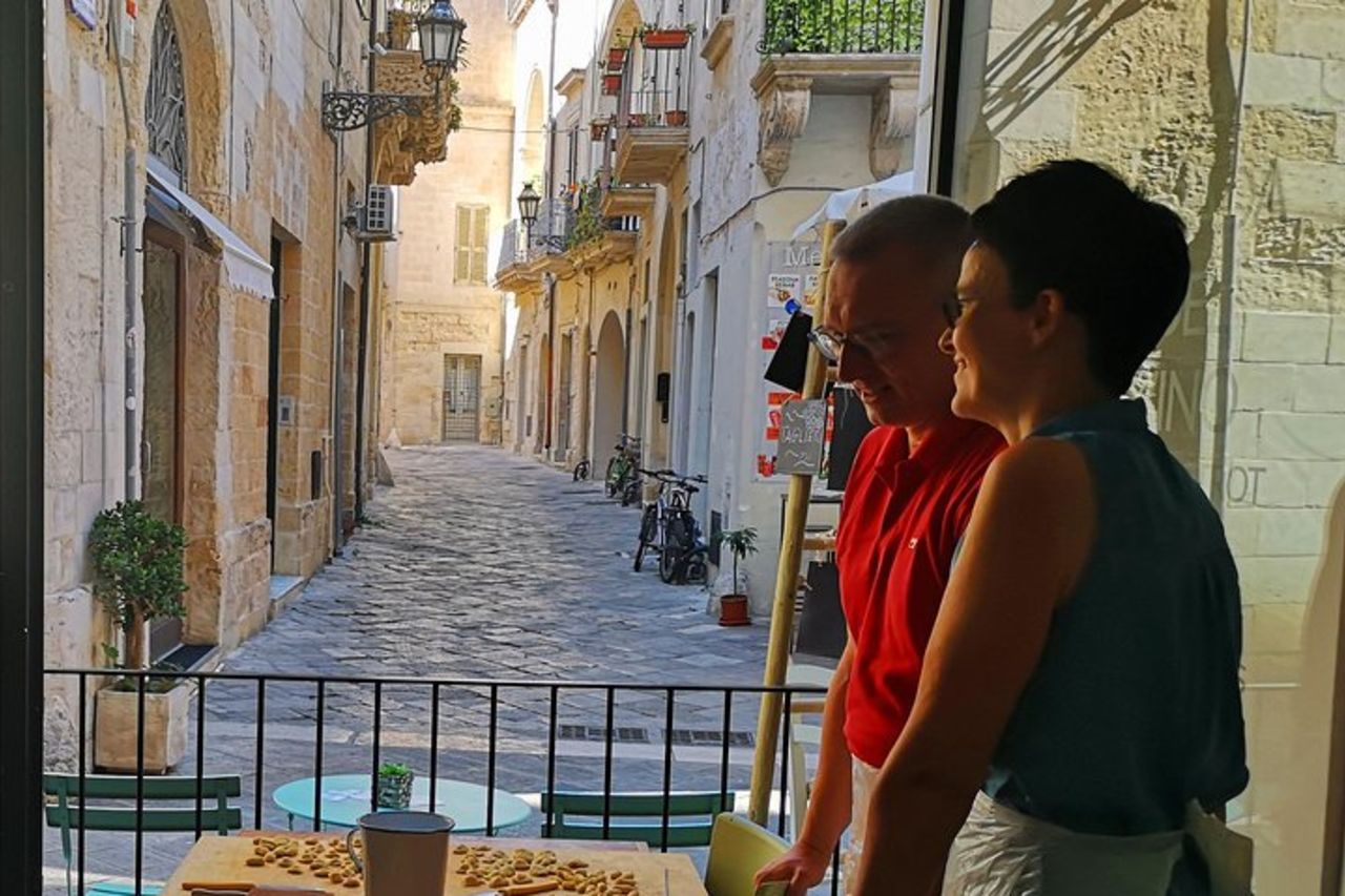 Lezione di cucina con orecchiette e abbinamento di vini a Lecce — 6