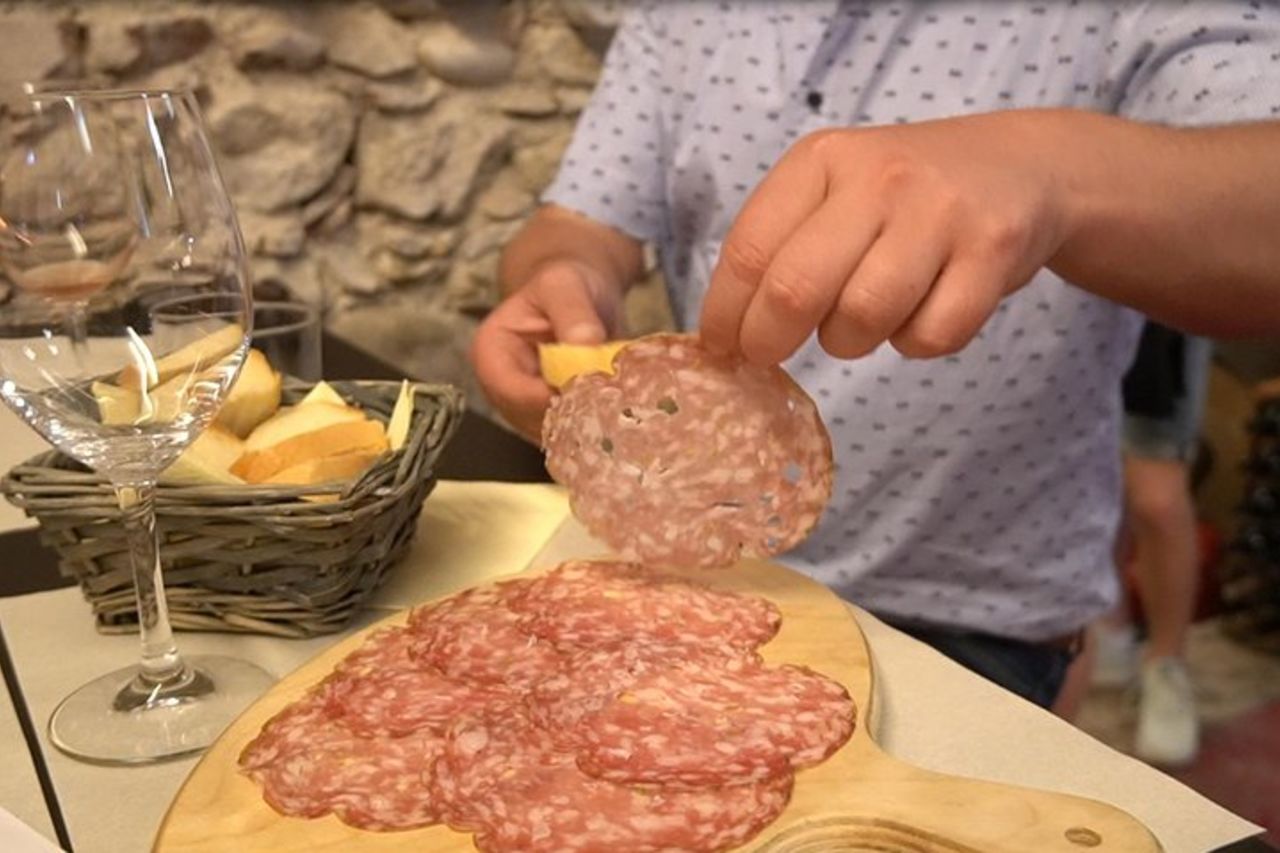 Degustazione Vini in Centro Storico a Lazise — 8