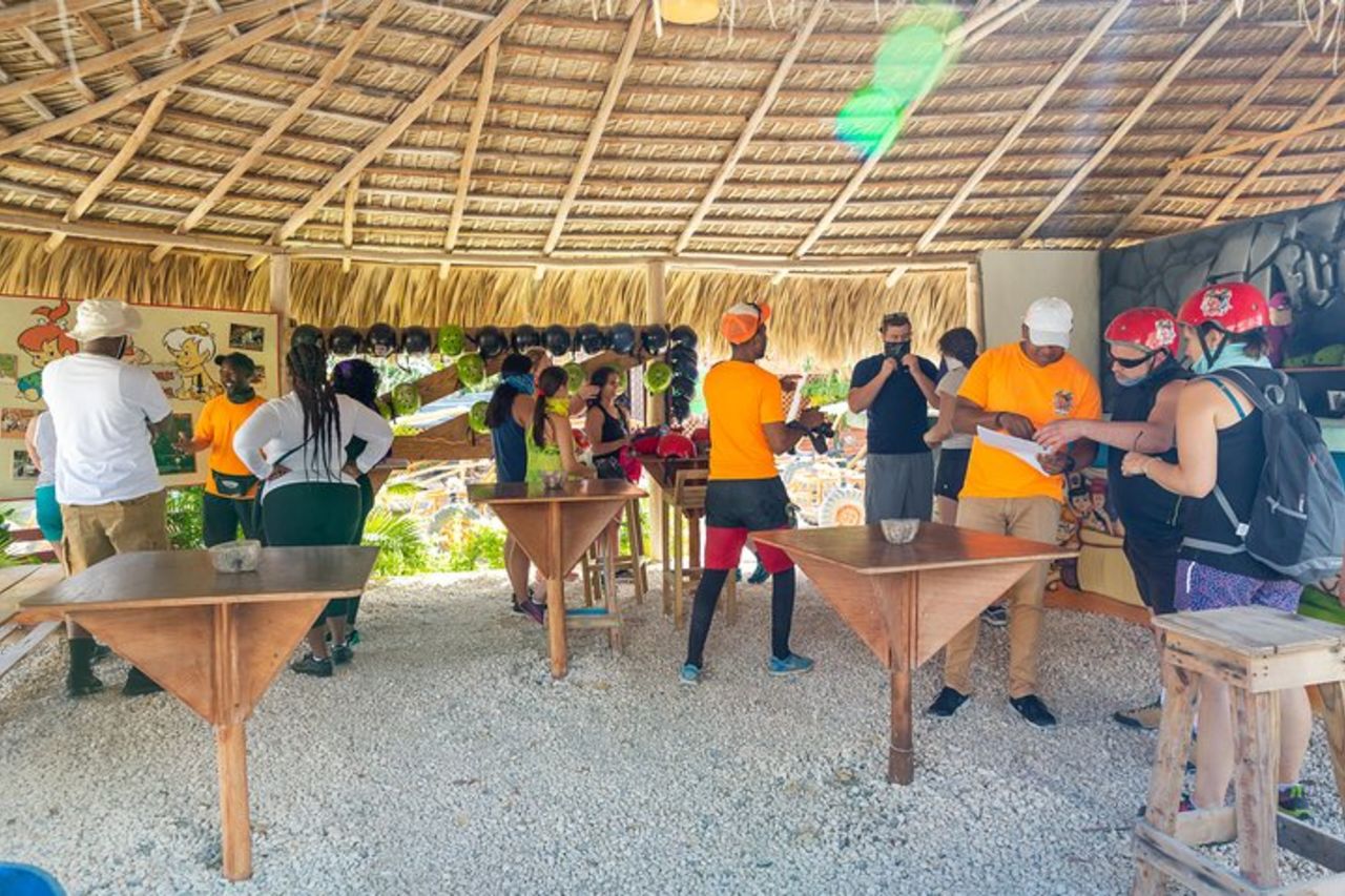 Avventura al parco tematico dei Flintstones da Punta Cana — 5