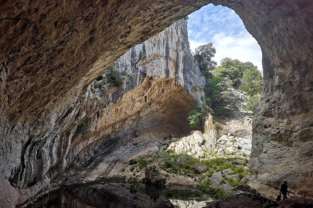 Tour in fuoristrada nel Supramonte e visita a Pischina Gurthàddala