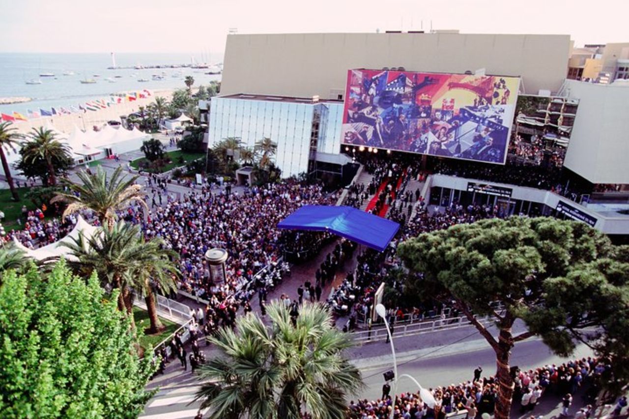 Gita di un giorno in campagna in Provenza per piccoli gruppi con visita alla profumeria Grasse da Nizza — 5