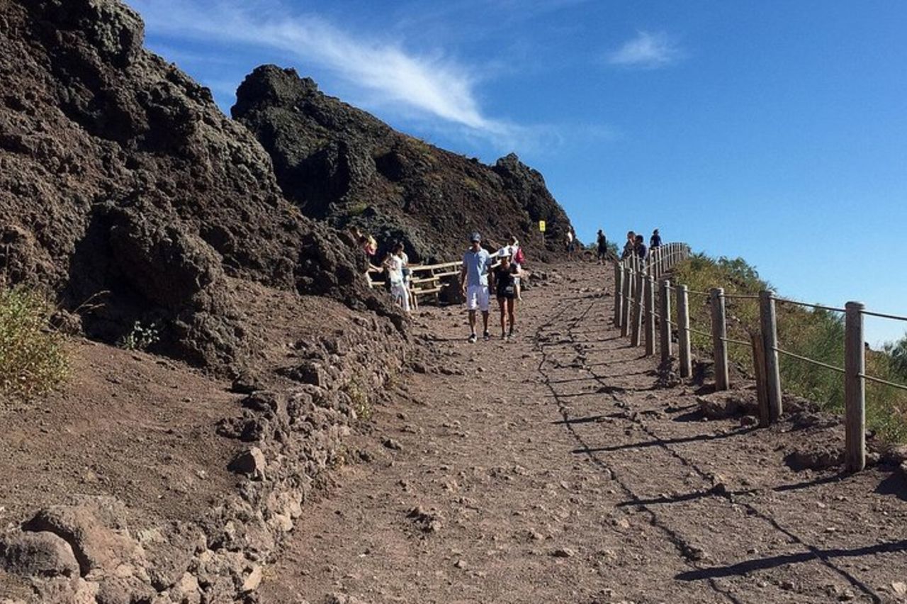 Gita di un giorno sul Vesuvio ed Ercolano da Napoli con Salta la Coda — 6