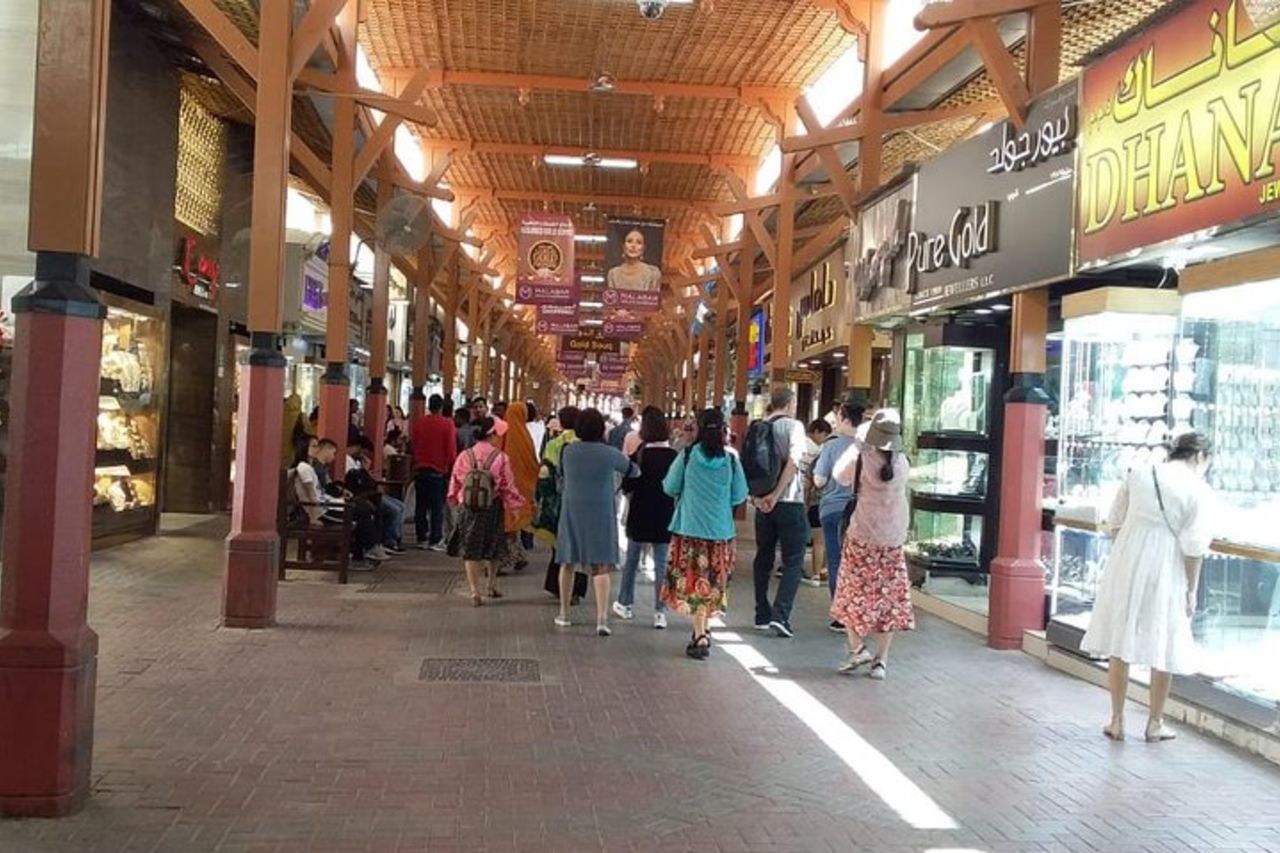 Tour della città di Dubai: giro in Abra di Dubai vecchio e nuovo, Palm Island, Souks — 6