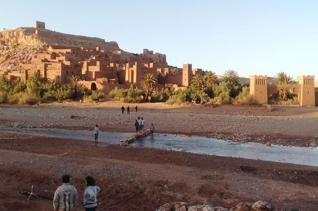 Atlas Roads: Le mille Kasbah e Sahara Dunes Adventure / 4 giorni — 7