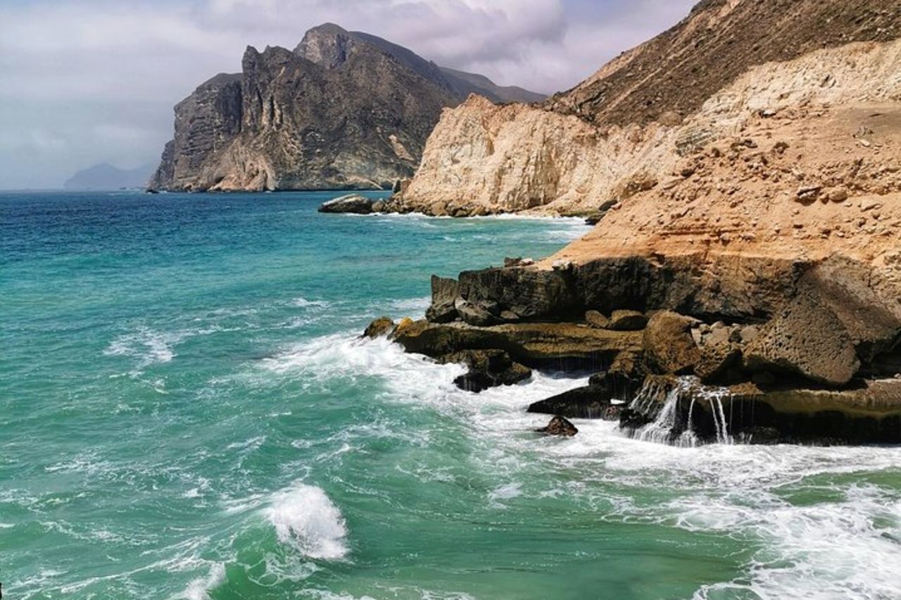 West Salalah, Al Mughsail Beach, White Beach, Frankincense Tree (tour di mezza giornata) — 2