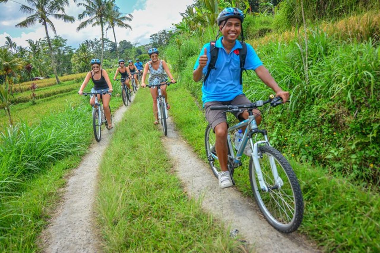 Tour in bicicletta nella campagna di Bali — 2