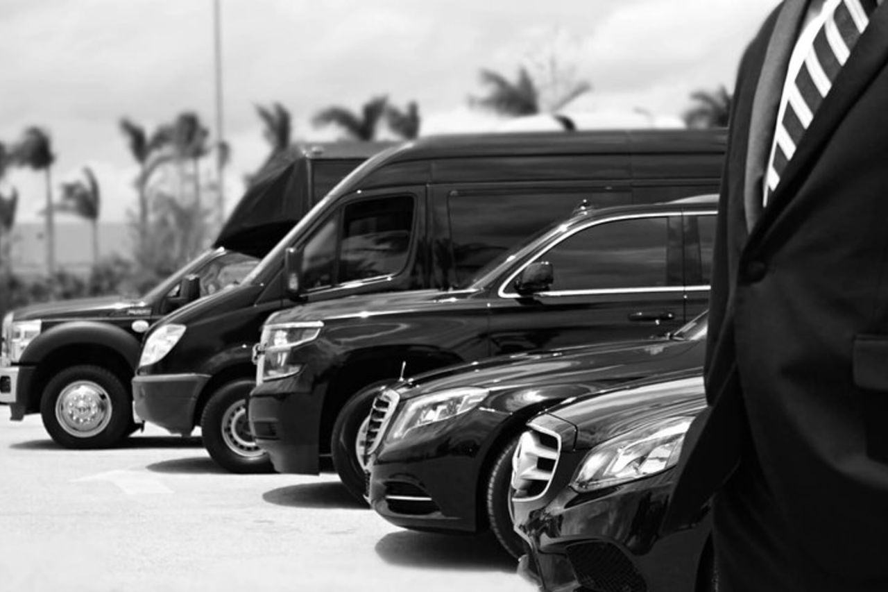 Trasferimento da o per l'aeroporto di Santorini progettato da te — 3