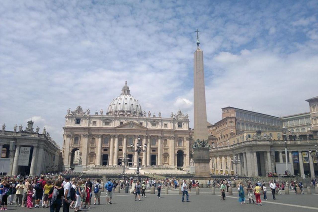 Private DayTour di Roma dal porto di Civitavecchia van Mercedes classe V — 2