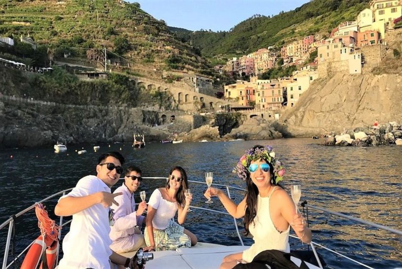 Cinque Terre Tour al Tramonto in Barca — 5