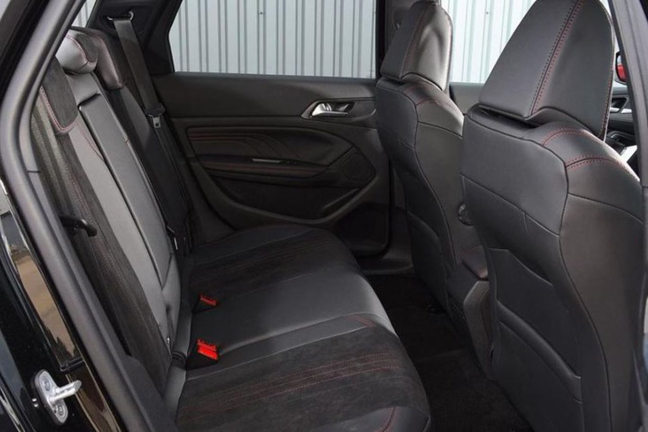 Taxi privato dall'aeroporto di Malta a Sliema / St Julians / Gzira o La Valletta — 5