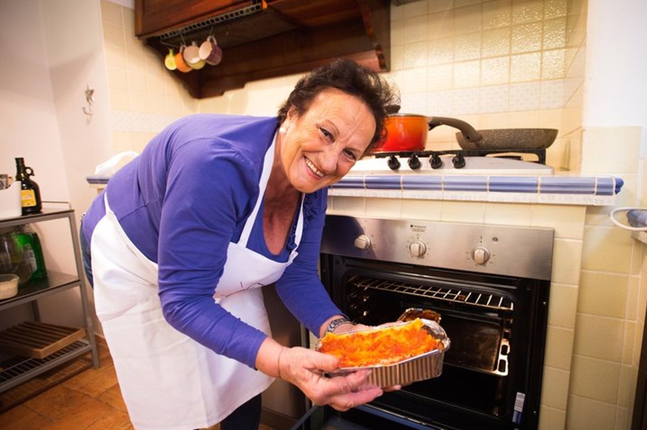 Cesarine: Show Cooking & Dining a Local's Home ad Aosta — 4