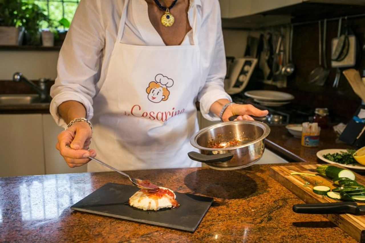 Esperienza culinaria a casa di un locale a Bergamo con show cooking — 6