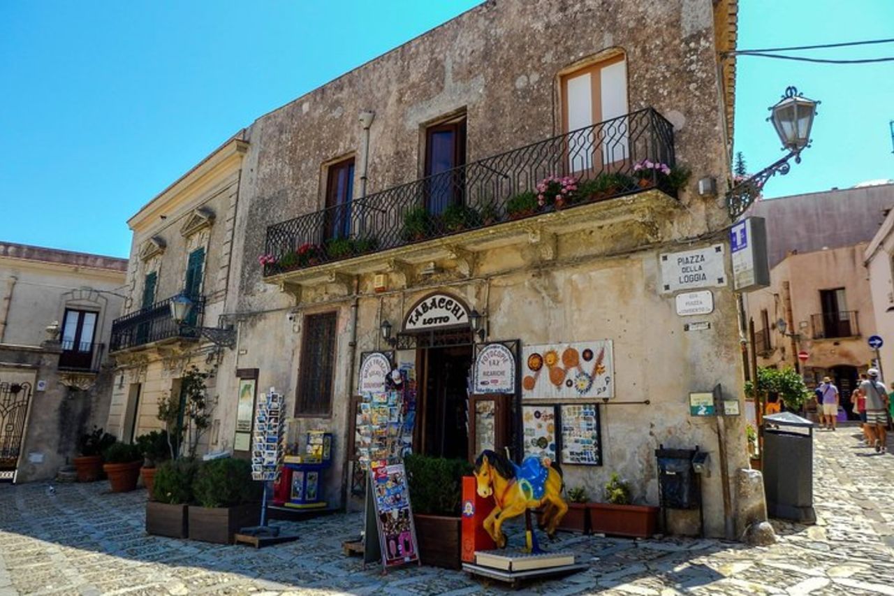 Tour da Palermo verso Segesta, Erice, saline di Trapani — 4