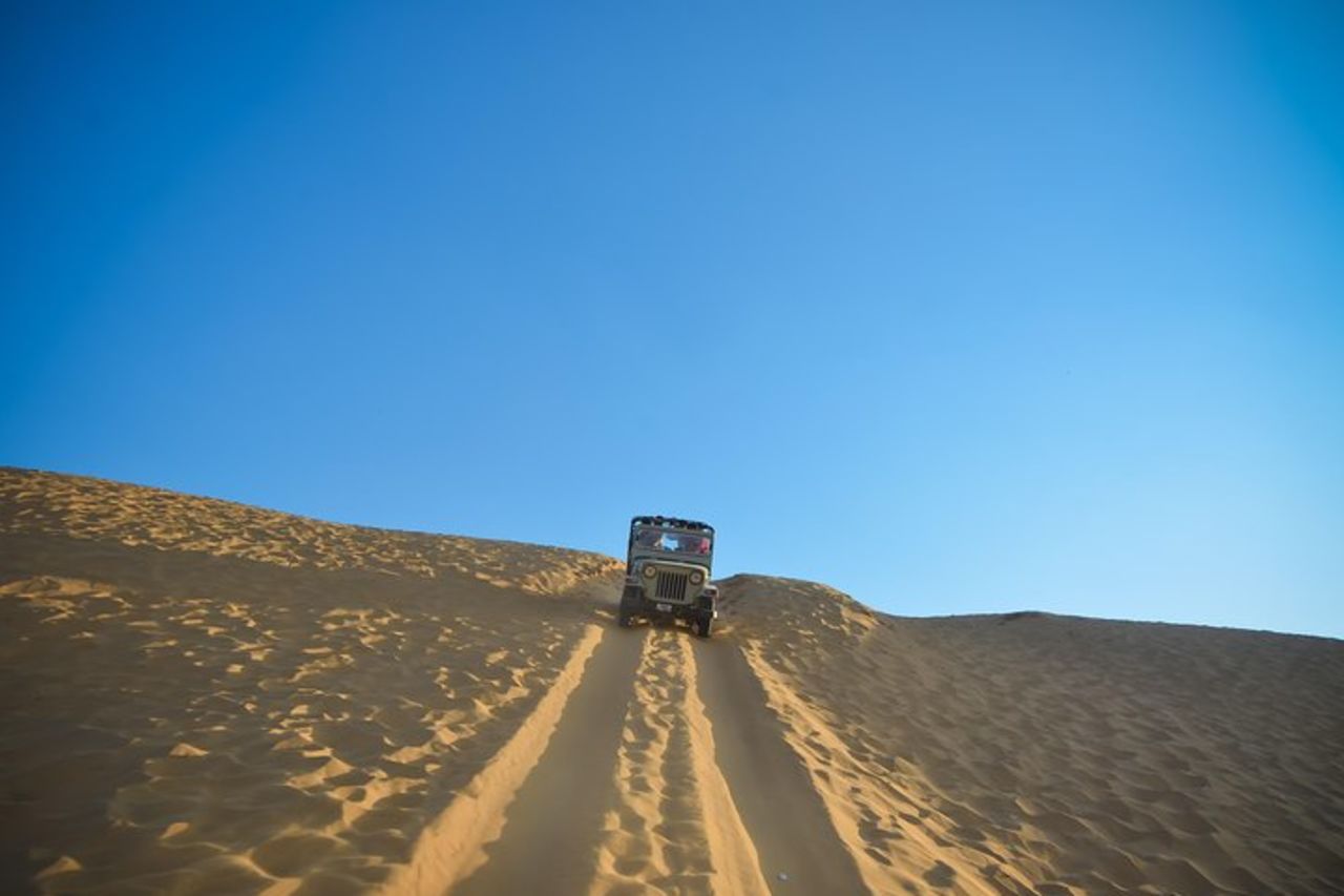 Jodhpur Sand Dunes ATV, Sandsurf, osservazione delle stelle e barbecue con esperienza in campeggio