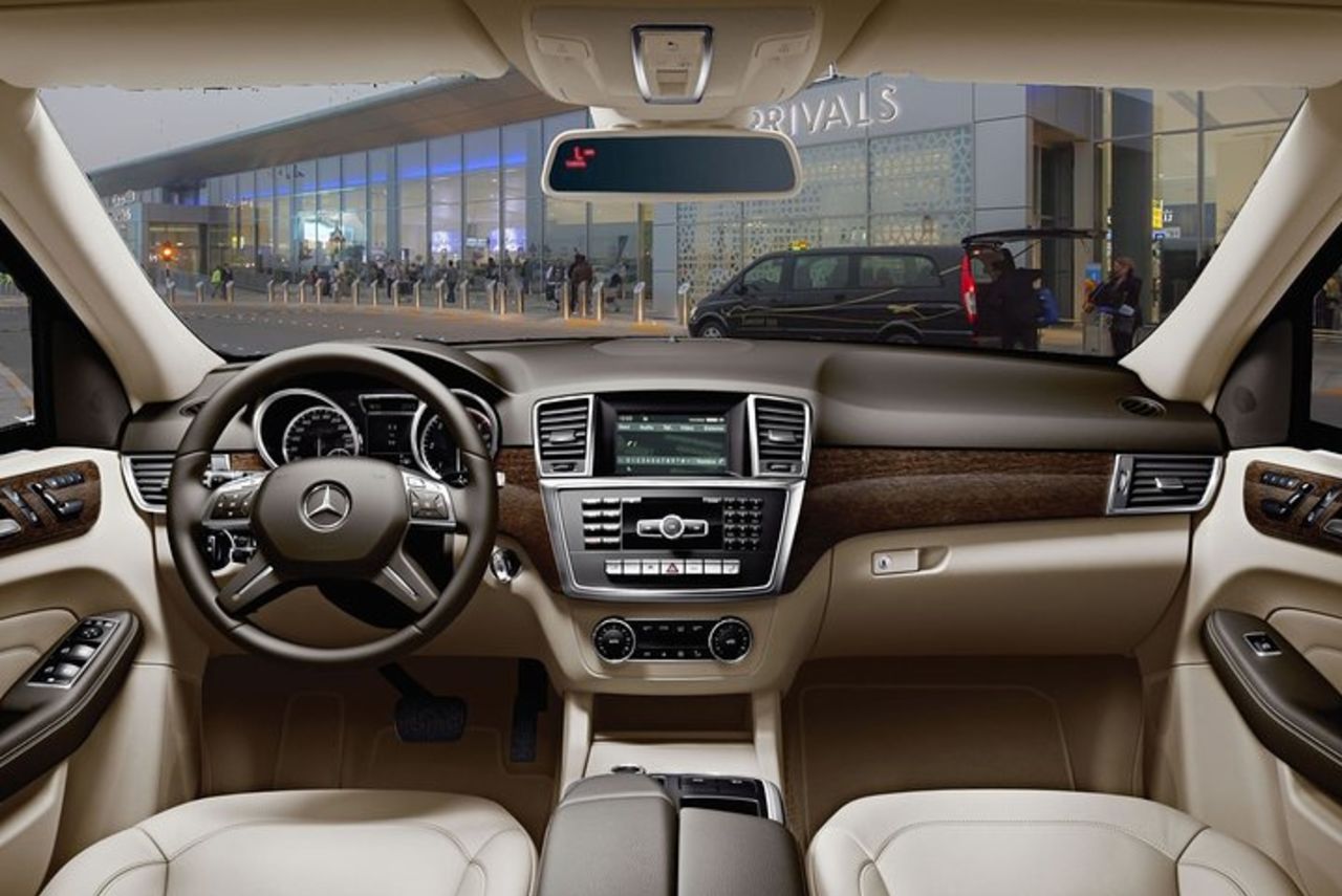 Trasferimento privato dall'aeroporto di Marina di Campo (EBA) a Marina di Campo City