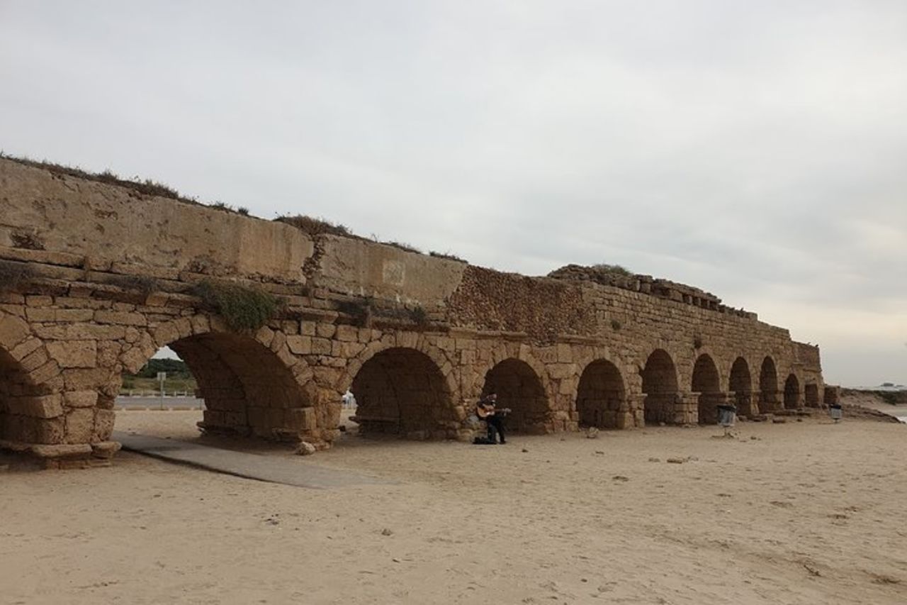 Viaggio privato nella città vecchia di Cesarea e nei giardini Baha'i di Haifa — 4