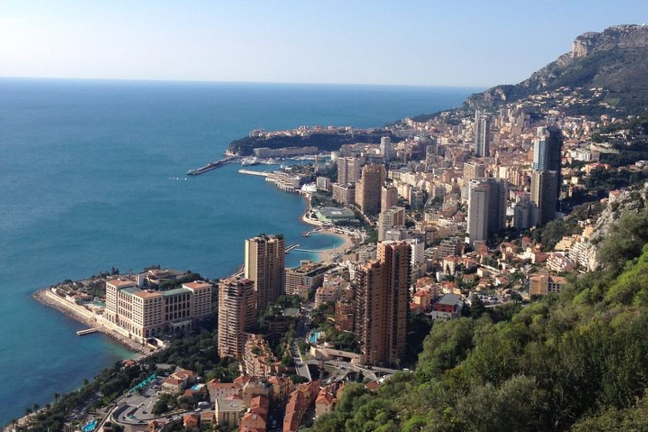 Monaco, Monte Carlo, Eze, la Turbie, tour condiviso di 7 ore da Cannes — 8