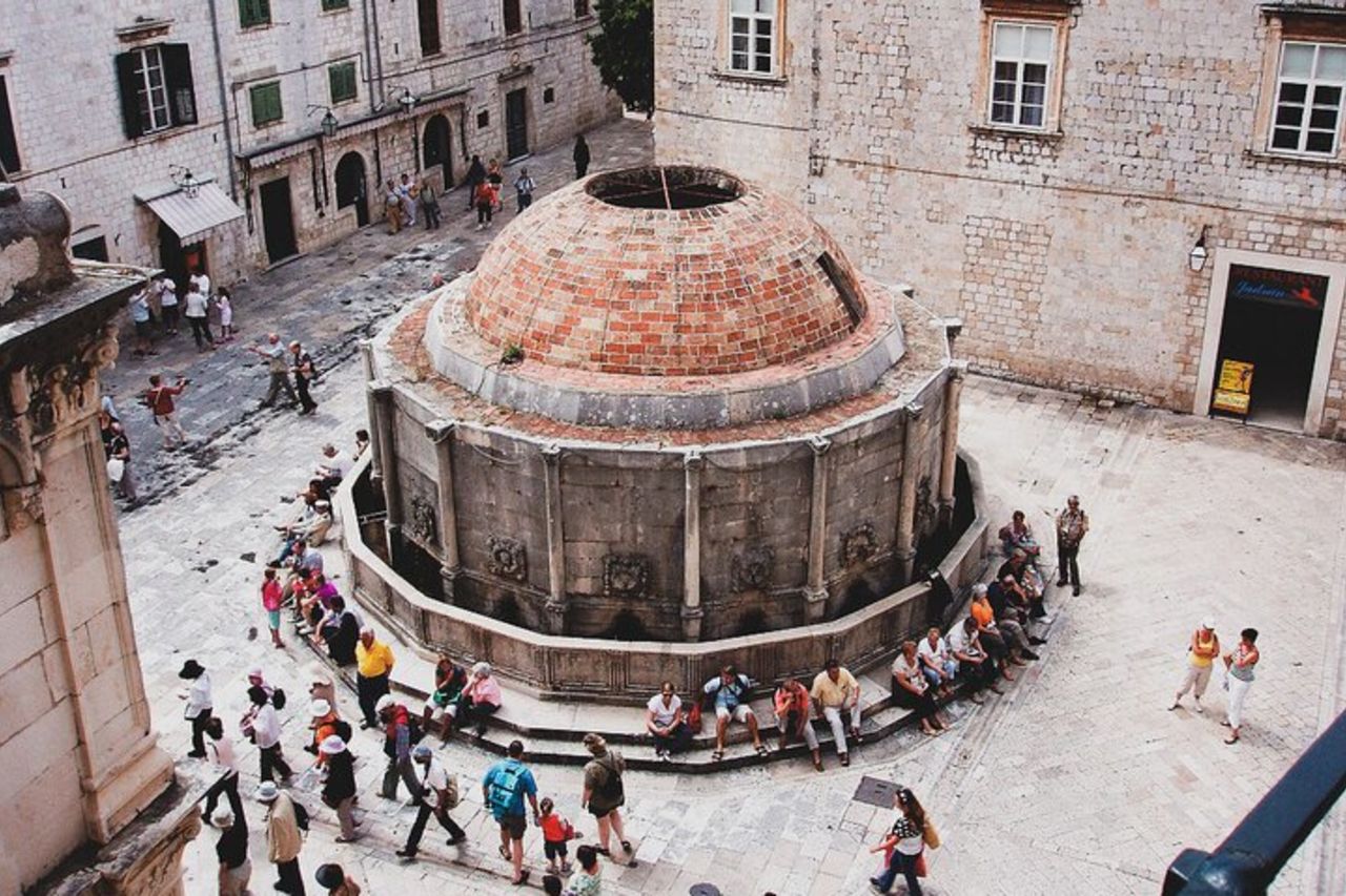 Tour privato a piedi a Dubrovnik: deve vedere e gemme nascoste con esperti locali — 9