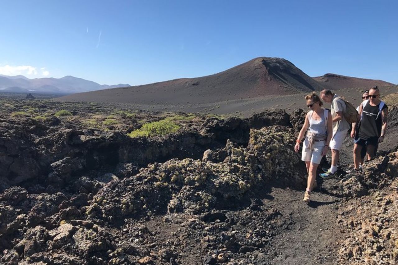 Lanzarote: escursione attraverso i paesaggi vulcanici di Timanfaya — 5