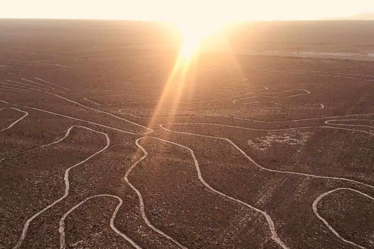 Tour di 3 giorni da Lima: volo delle linee di Nazca, Paracas e Huacachina — 8