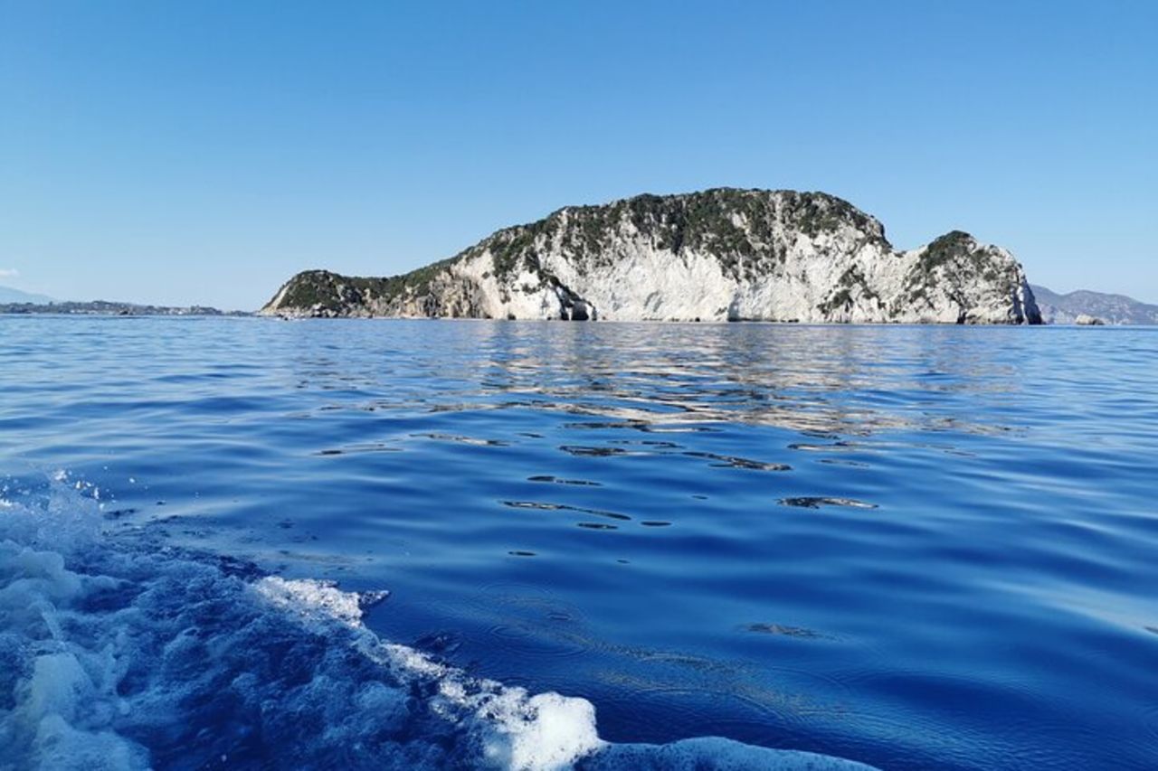Tour di mezza giornata a Zante all'isola delle tartarughe, alle grotte di Cameo e Keri — 7