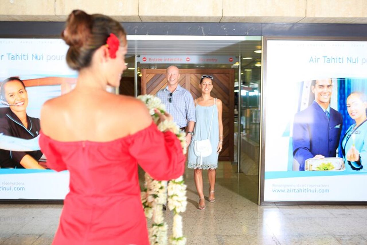 Trasferimento condiviso: dall'aeroporto di Tahiti all'hotel o al porto delle navi da crociera — 4