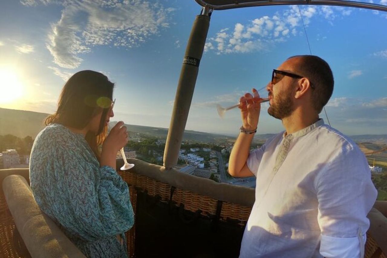 Volo in Mongolfiera Matera per Piccoli Gruppi — 3