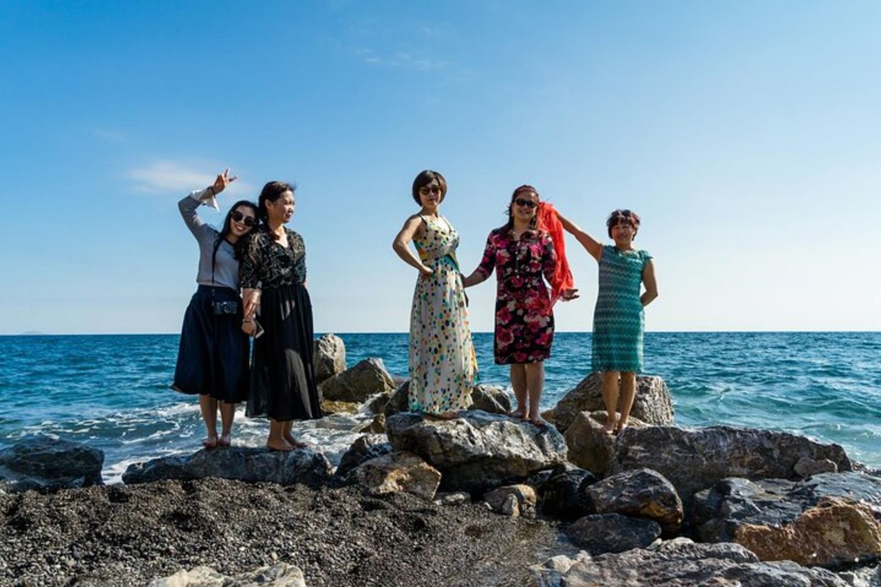 Il meglio di Santorini Mezza giornata privata: Oia, Spiaggia Rossa e Gemme Nascoste — 8