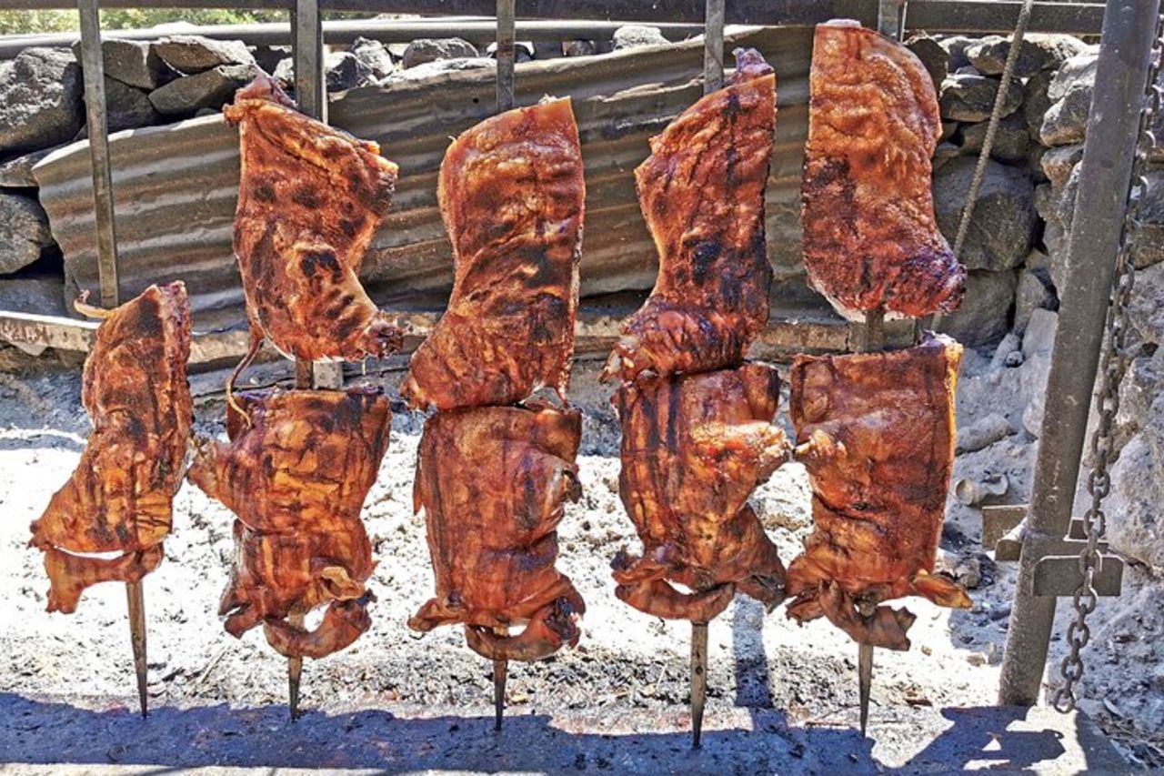 Tour in 4x4 ad Orgosolo: i Murales e il pranzo tipico dal pastore — 5