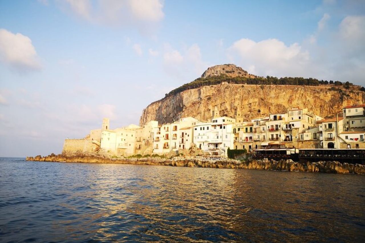 Cefalú Tour in Barca con aperitivo al tramonto — 5