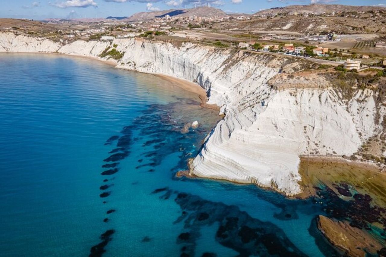 Scala dei Turchi in 3.5 ore,tour in gommone con soste per nuotare — 2