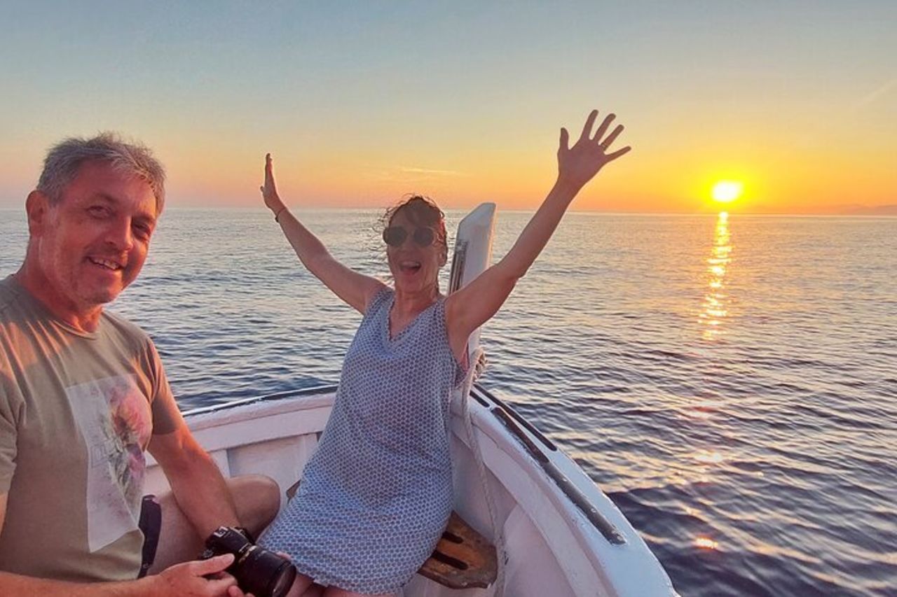 Autentico tour in barca delle Cinque Terre al tramonto con un gozzo tradizionale — 2