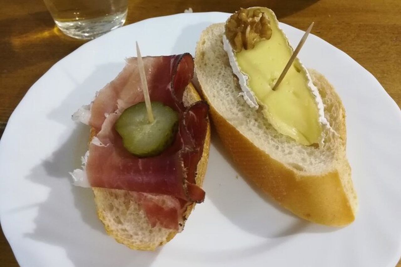 Gusto Bolzano: Tour gastronomico con pasto completo di Do Eat Better — 5