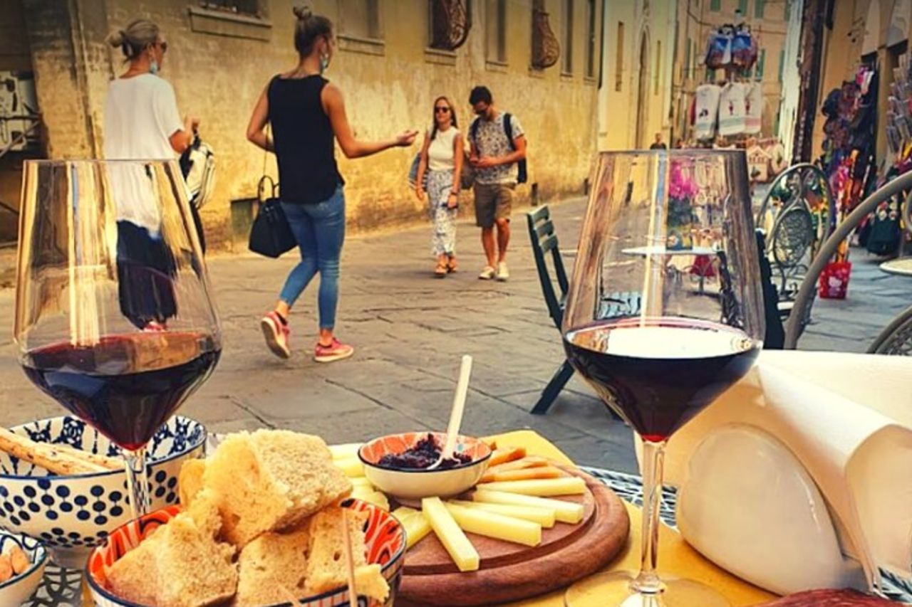 Tour a piedi di Siena con pranzo e vino Chianti