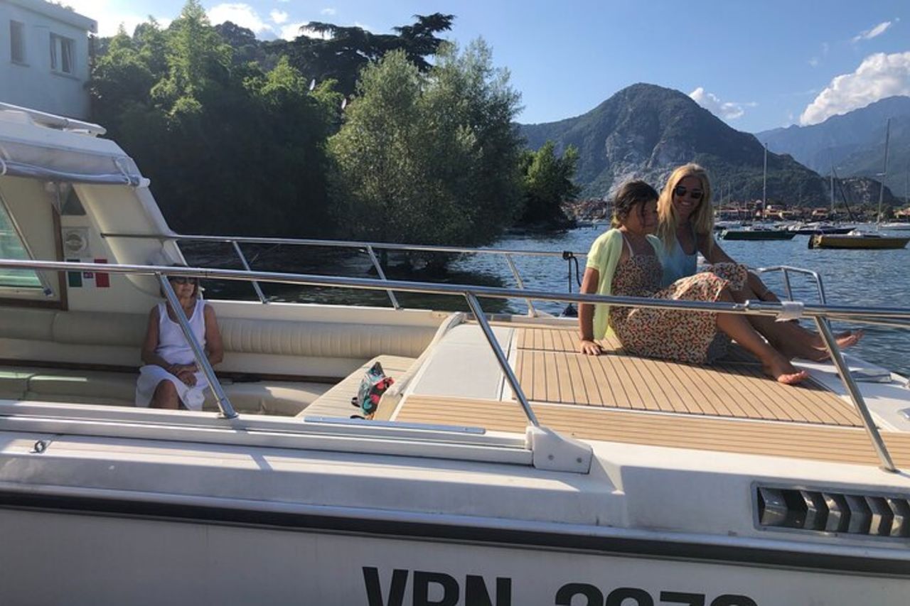 Lago Maggiore: tour delle Isole Borromee e visita all'Eremo di Santa Caterina del Sasso, in crociera da Stresa — 8