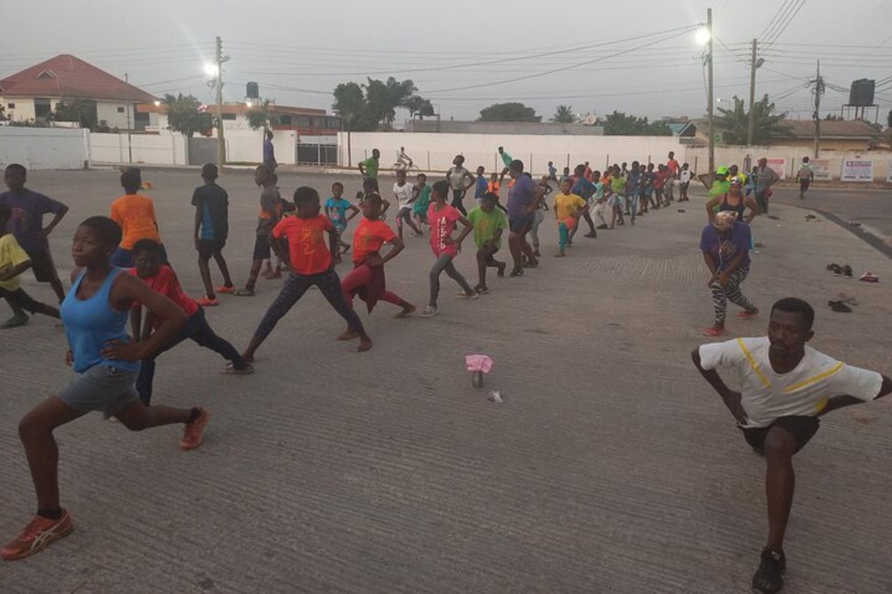 Corso di cucina ghanese locale ad Accra per aiutare a supportare il centro comunitario del benessere — 6