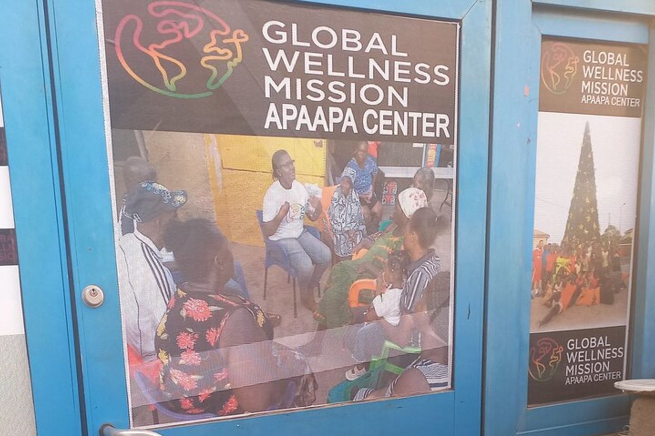 Corso di cucina ghanese locale ad Accra per aiutare a supportare il centro comunitario del benessere — 7