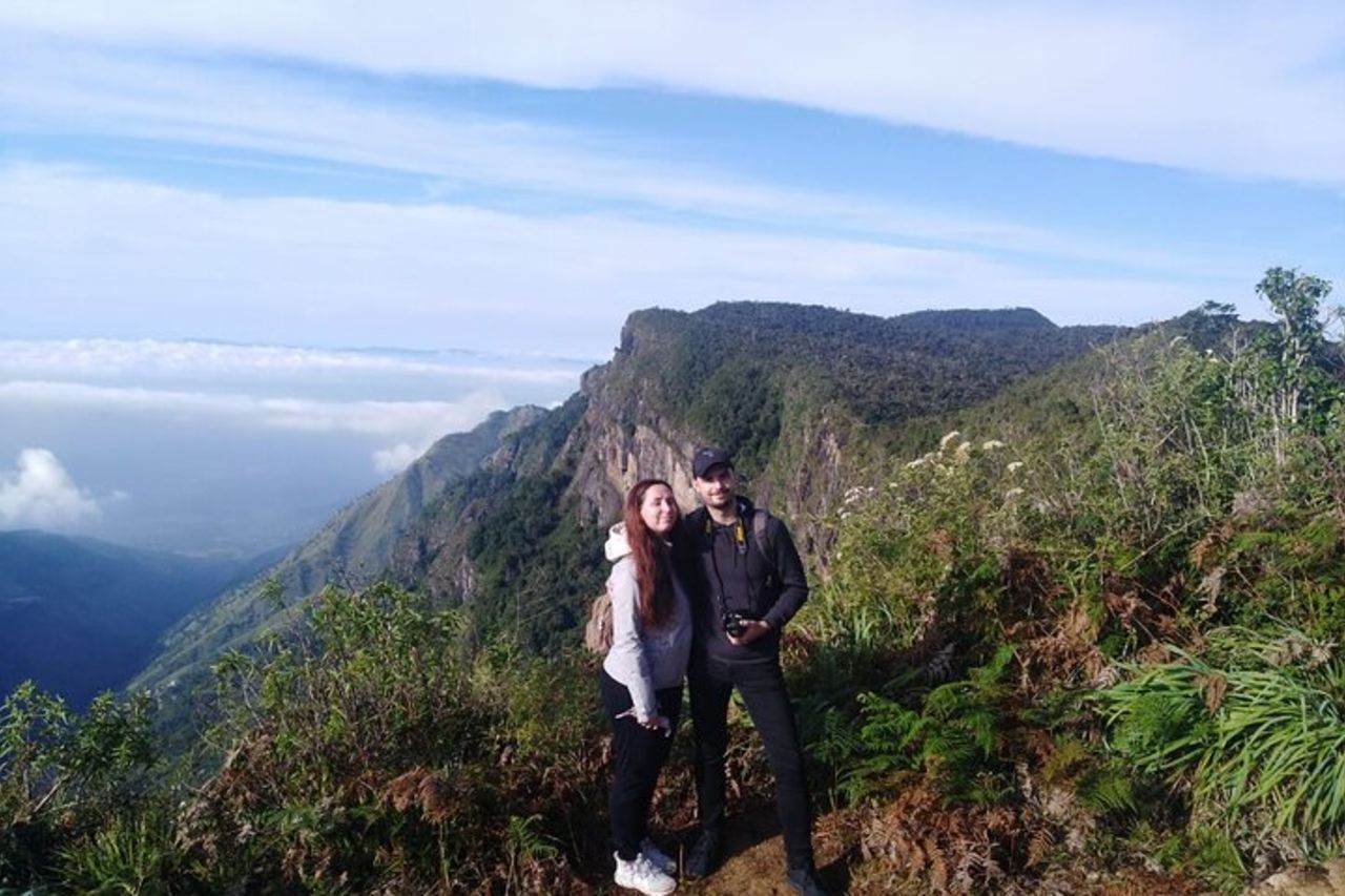 Horton Plains-World's End Tour Da Nuwaraeliya