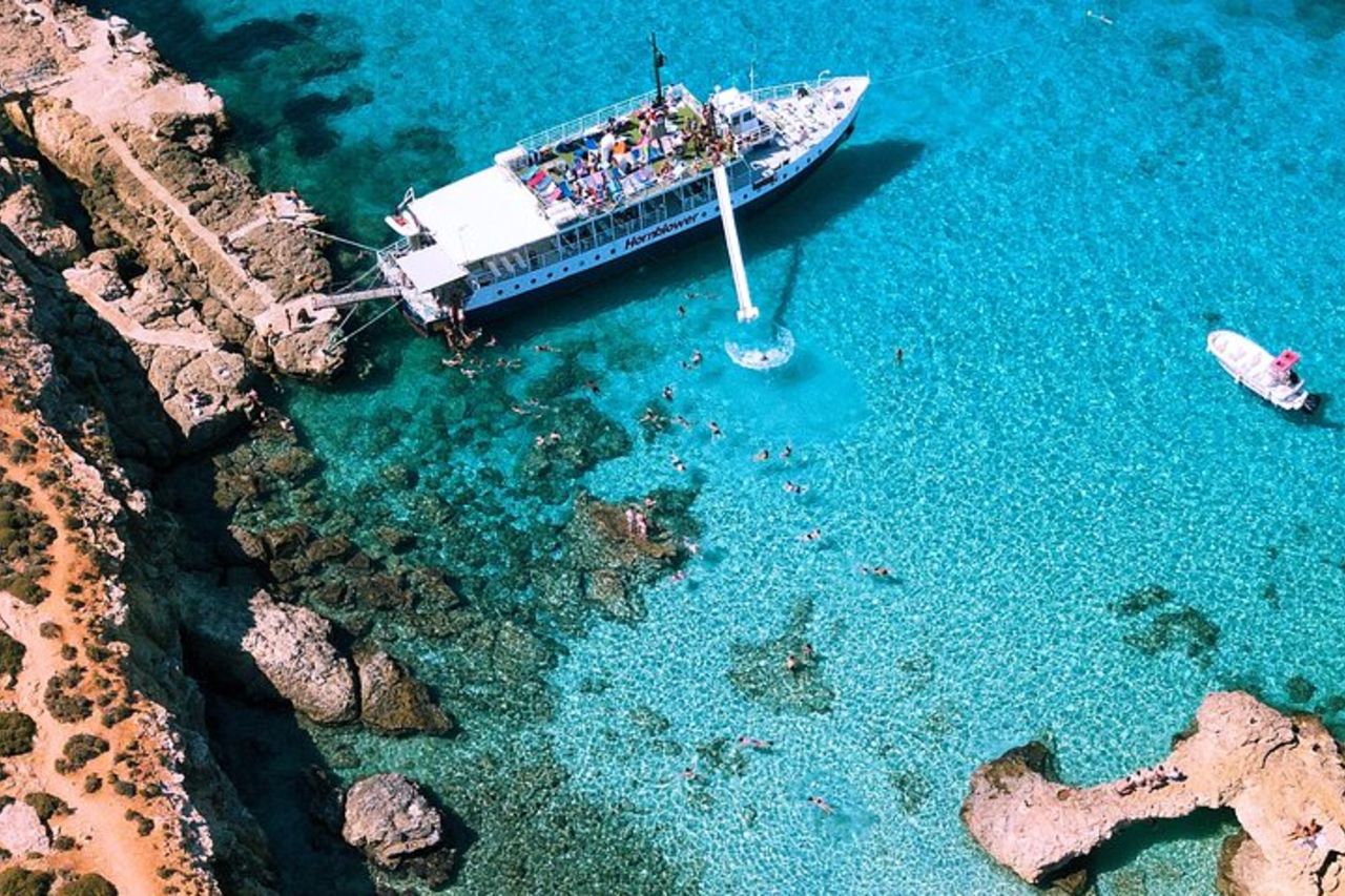 Laguna Blu, Comino e Crociera sull'isola di Gozo - Nuoto, scivolo e visite turistiche